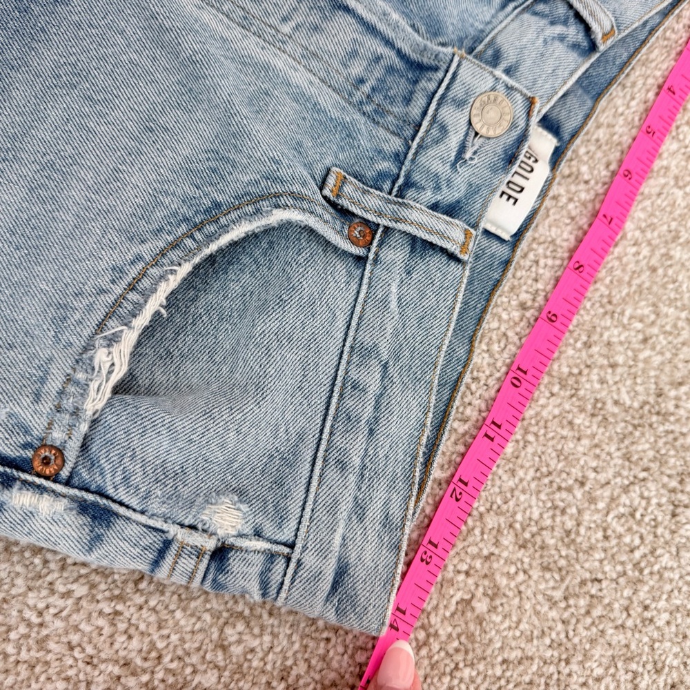 AGOLDE Dee Light Wash Distressed Denim Shorts size 28 - Picture 4 of 9